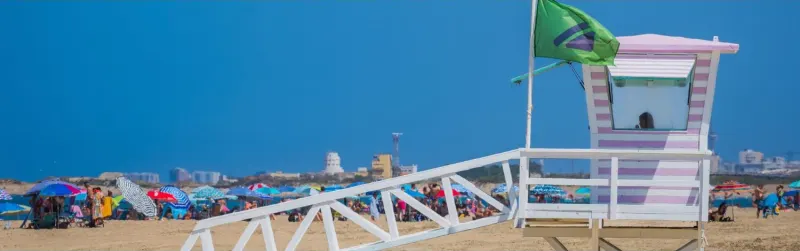Torre de socorrismo en Playa Camposoto